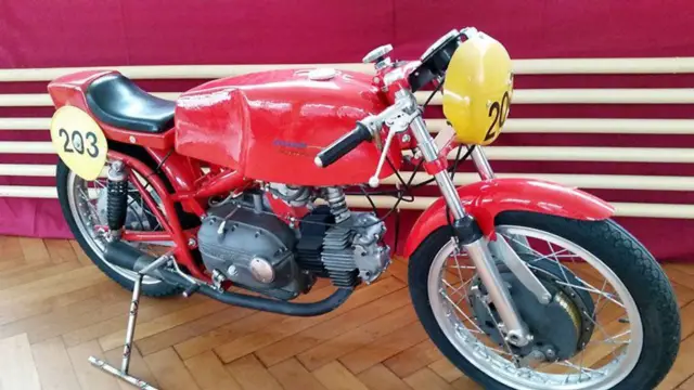 aermacchi-harley-davidson ala verde 250