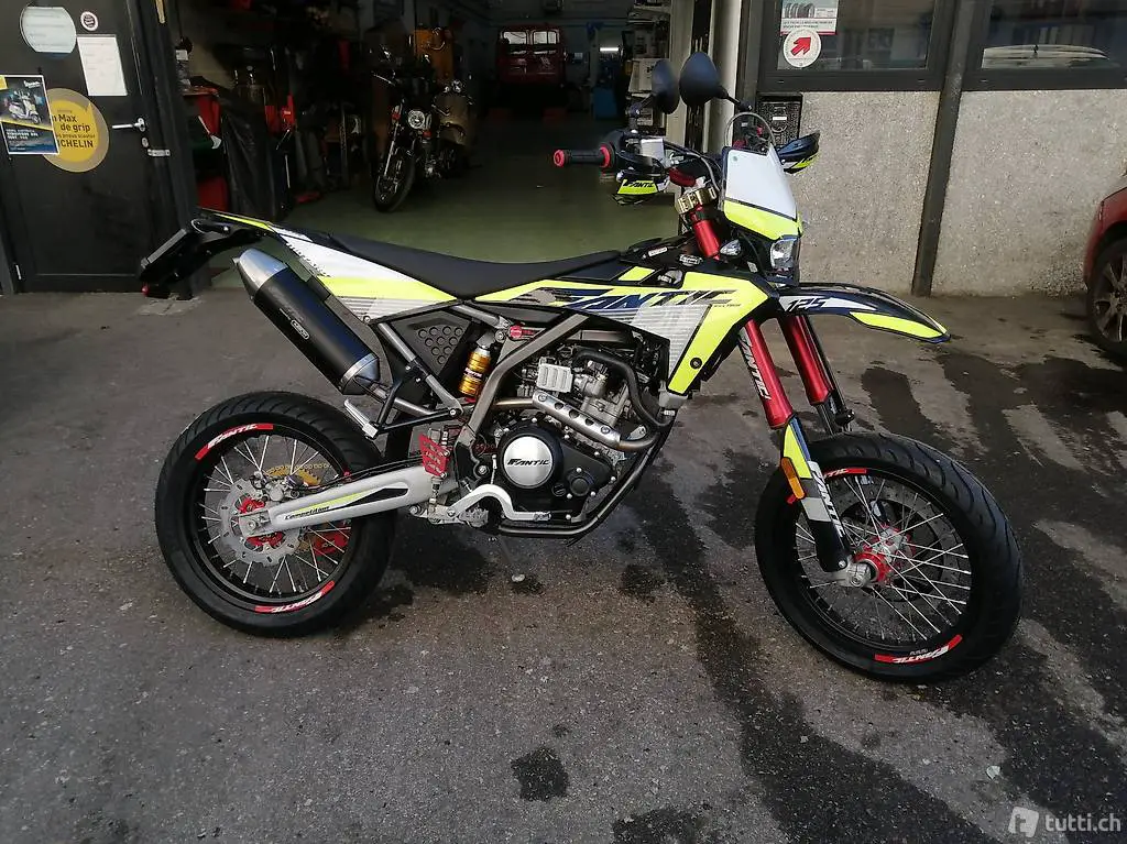  Fantic 125 Motard Competition
