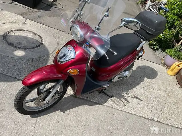 Kymco People 125 bereit für MFK