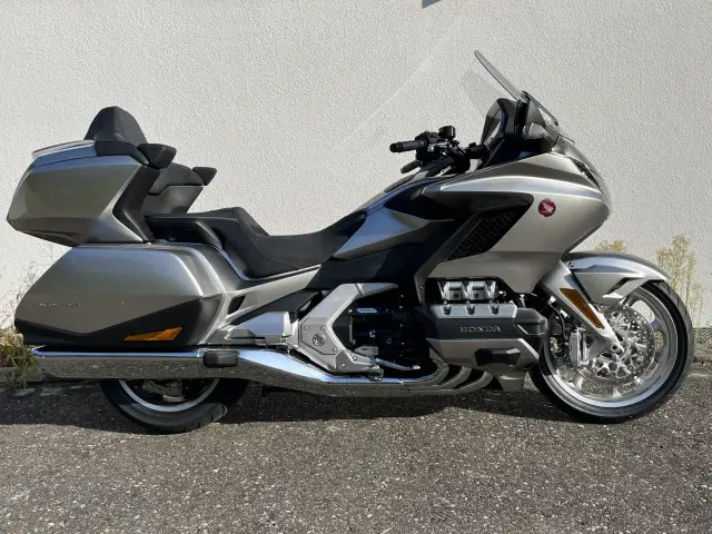 honda gl 1800 gold wing tour dct