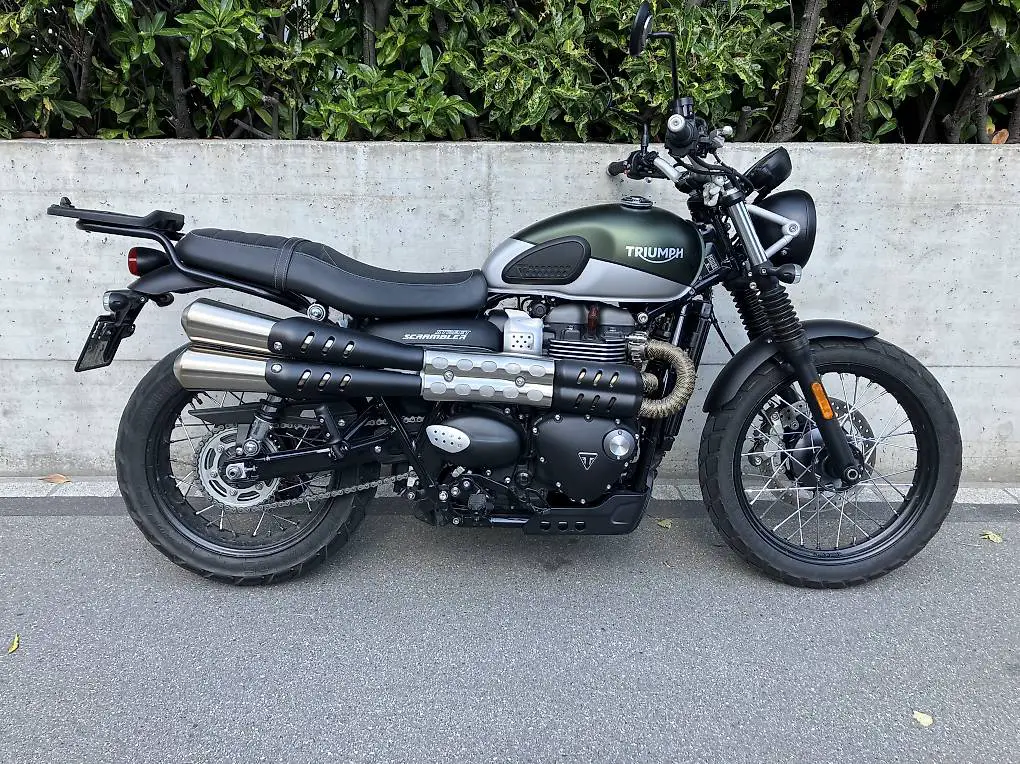 Triumph street scrambler 900
