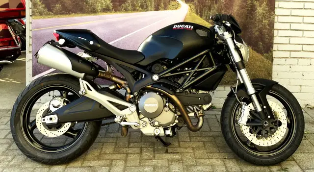 ducati 696 monster