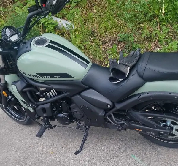 Kawasaki Vulcan 650-S Chopper Cruiser