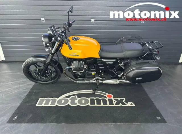 moto guzzi v7 ii stone