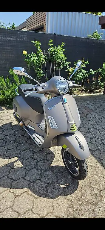 Vespa Gts 300 Super Tech 2024
