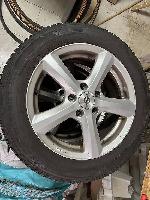 Felgen mit Winterpneu guter Zustand