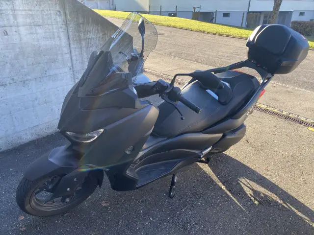 yamaha x-max 300