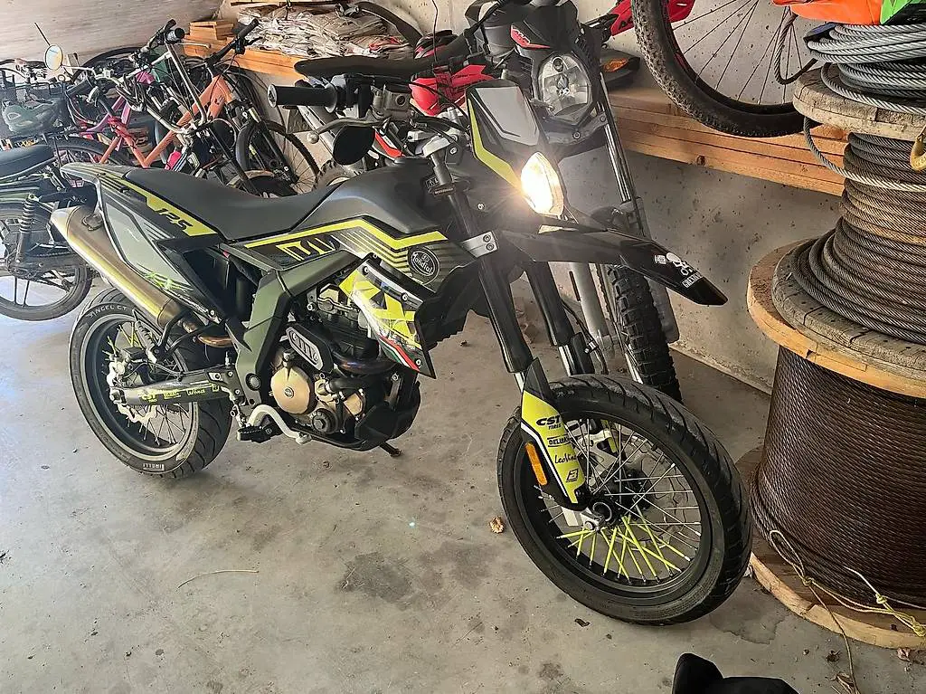 Mondial SMX 125 Motorrad