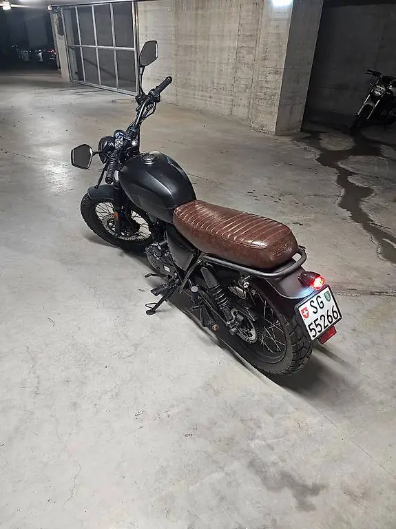 Brixton cromwell 125