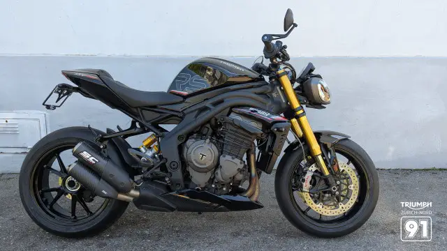triumph speed triple 1200 rs