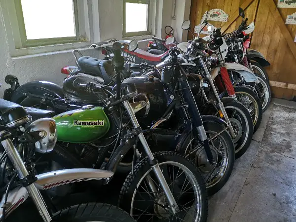 Vieil bricoleur cherche des vieil motos: -)