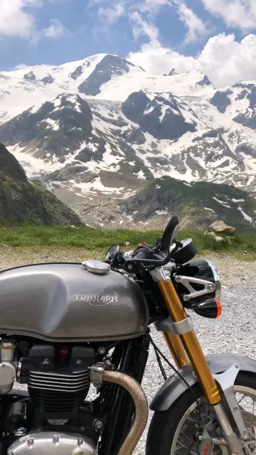 triumph thruxton 1200 r