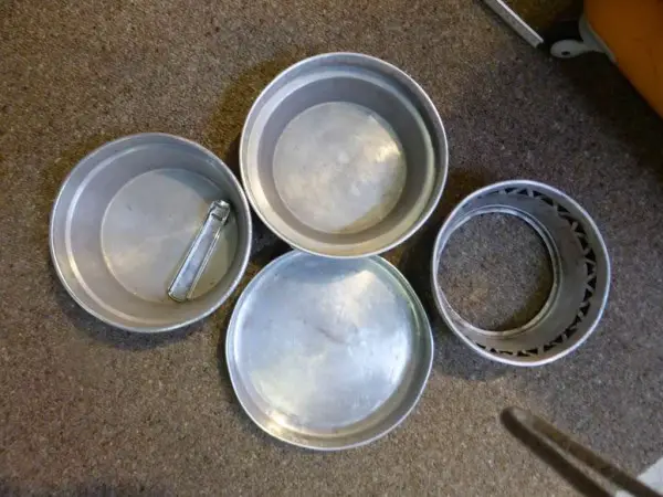 Camping Feuer & Kochgeschirr