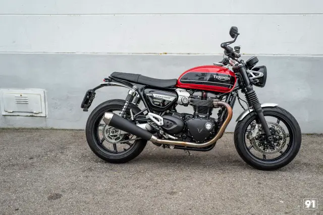 triumph speed twin 1200