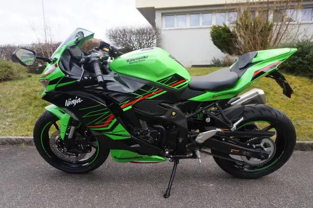kawasaki ninja zx-4rr