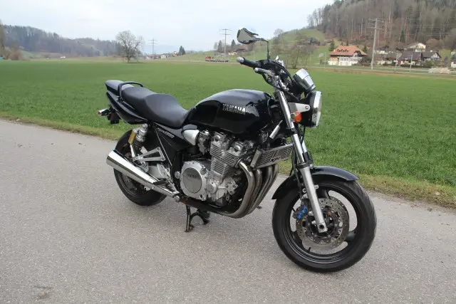 yamaha xjr 1300