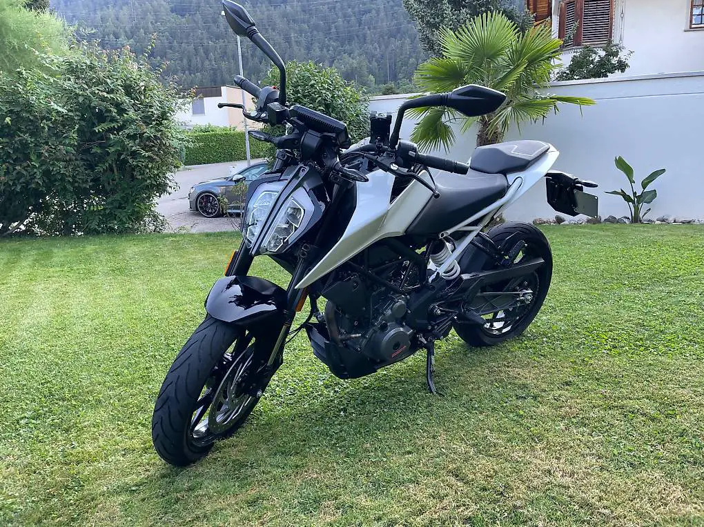 ktm 390 duke 8000 km