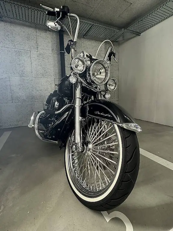 Harley Davidson Softail Deluxe FLSTN 103 (35 kw)