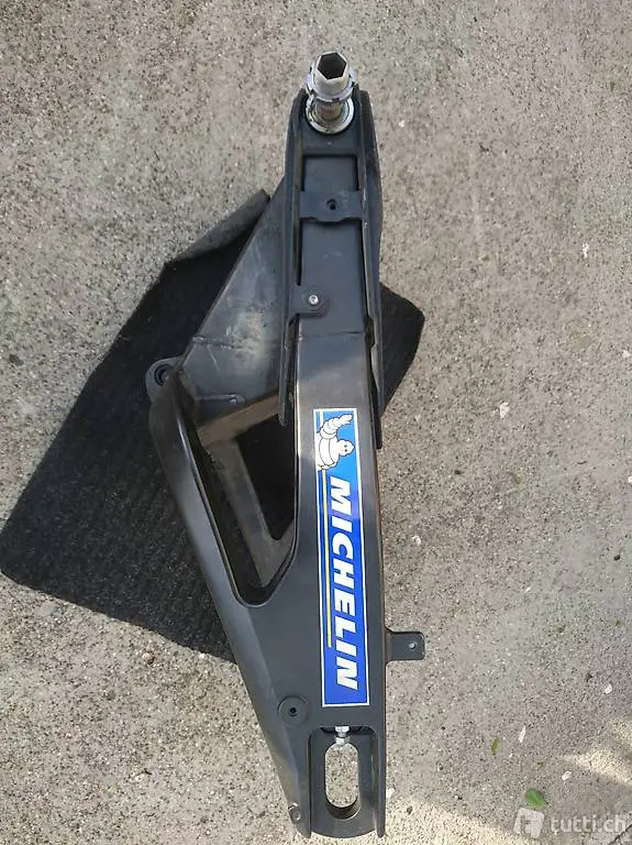 Yamaha R1 Schwinge Modell Rn 22