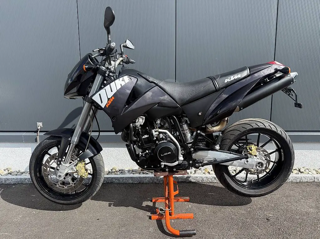 KTM 640 Duke II Frisch ab Services und Mfk