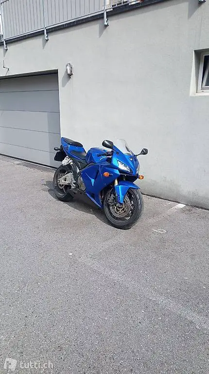 HONDA cbr RR 600 anno 2005