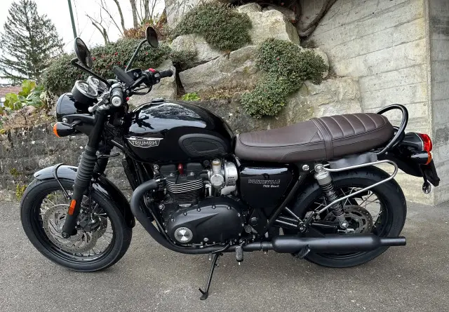TRIUMPH Bonneville T120