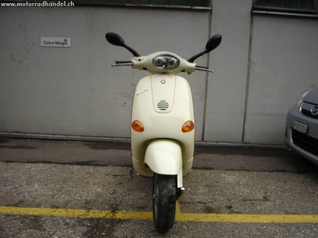piaggio vespa 125 et4