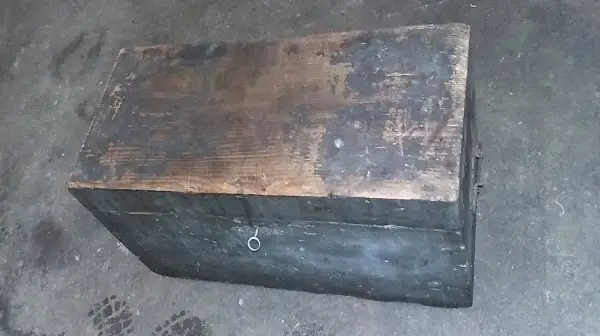 Massiv- Holzkiste abschliessbar Kiste / Truhe Militär Armee