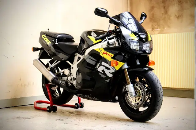 honda cbr 900 rr fireblade