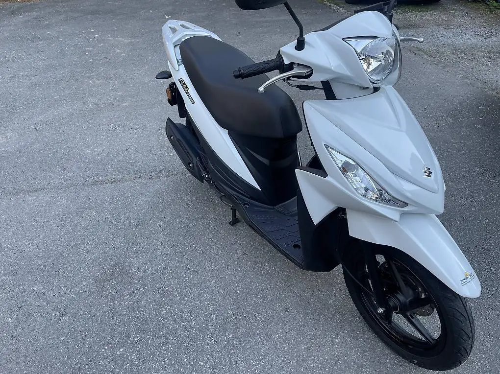 Suzuki UK110 Motorrad