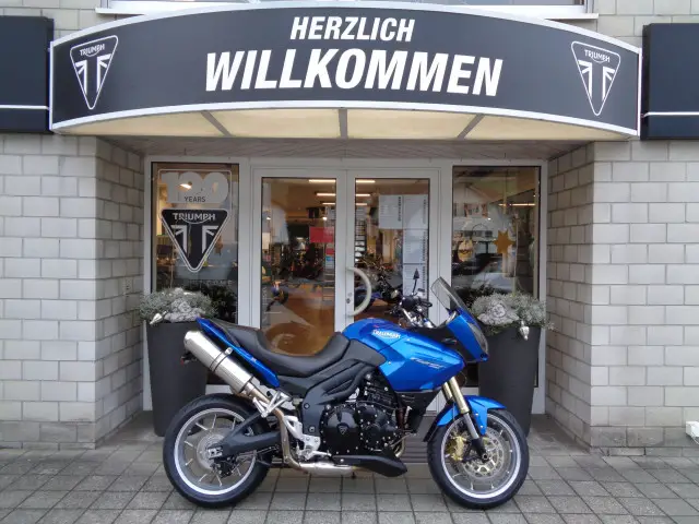 triumph tiger 1050