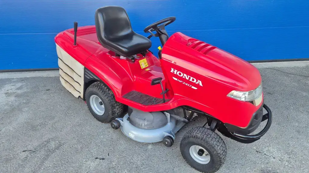 Rasentraktor Honda HF 2417