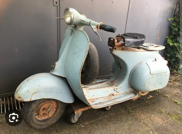 Suche alte Vespa zum "zwägmachen"