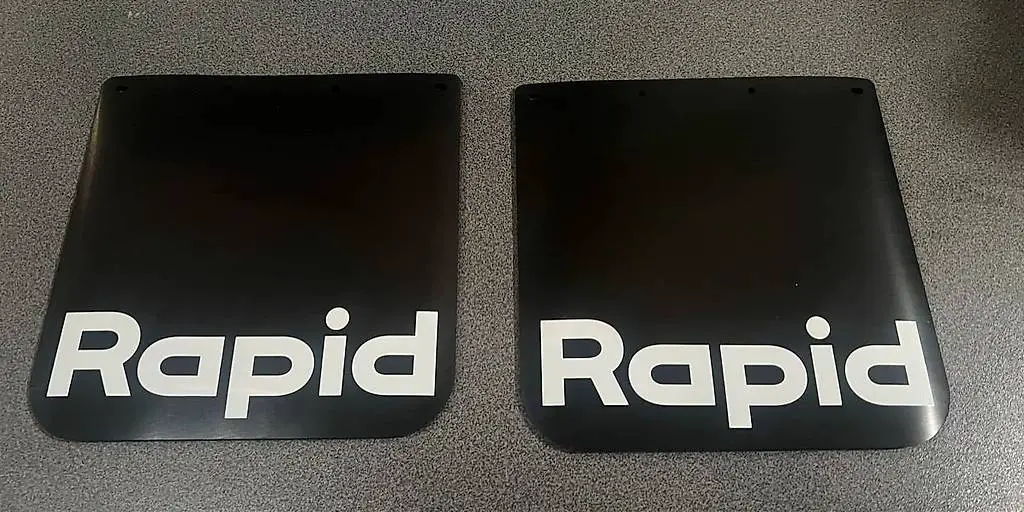 1 Paar Gummilappen für Kotflügel passend zu Rapid Spezial