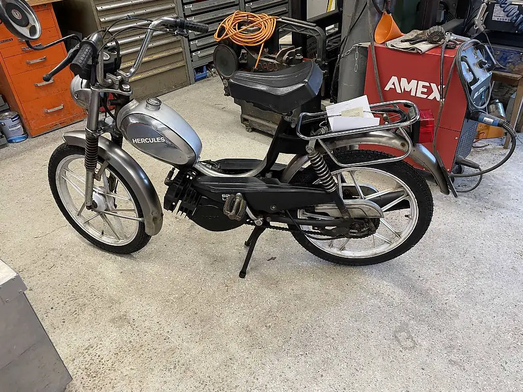 Motorrad Hercules 623