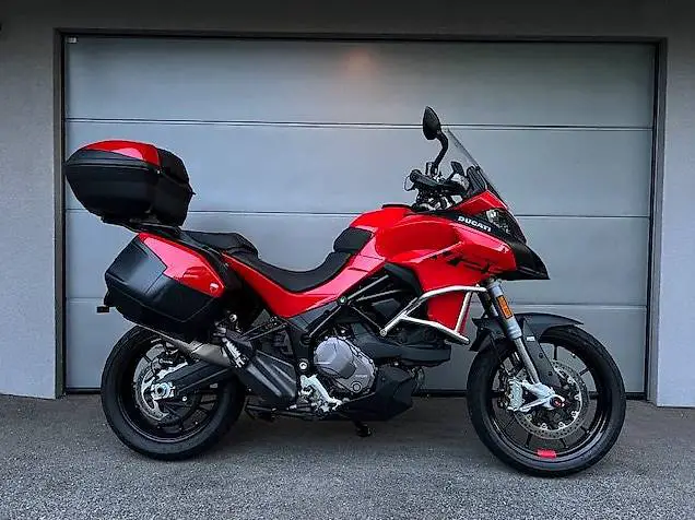 Multistrada V2 S inkl. Seiten- und Topkoffer