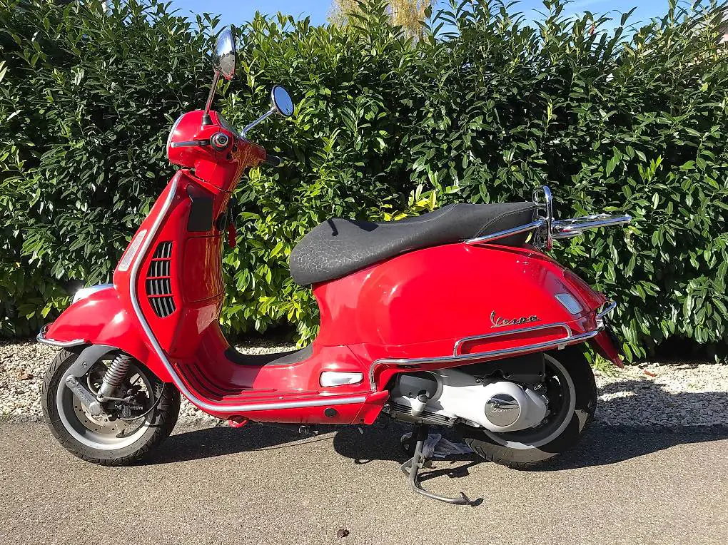 Piaggio Vespa GTS 250 i.e.