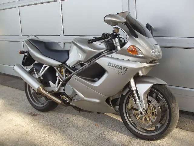 ducati 944 st2