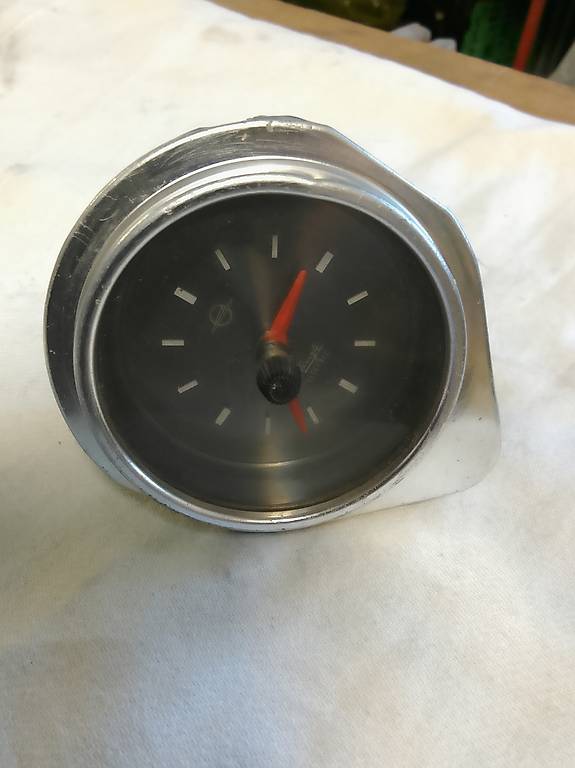 Oldtimer Opel Uhr