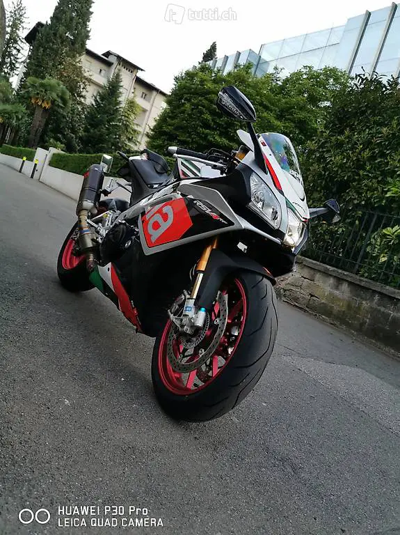  Aprilia RSV4 RF