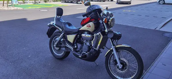 Aprilia red rose 125