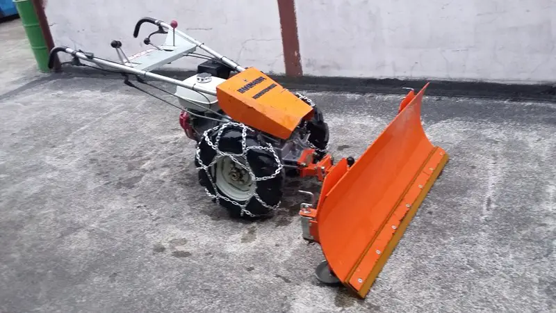 Bucher Record 38 Motormäher mit Schneepflug Einachser evtl. mit Mähbalken Balkenmäher