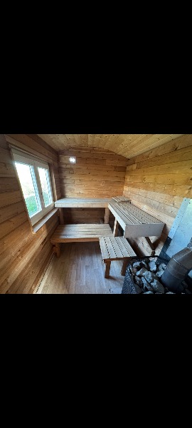 Welness Finnische Sauna in Bauwagen mit Holzofen