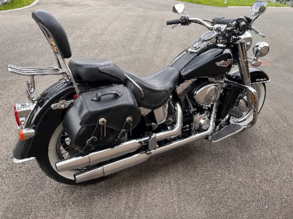 Harley Davidson Softail FLSTN Deluxe