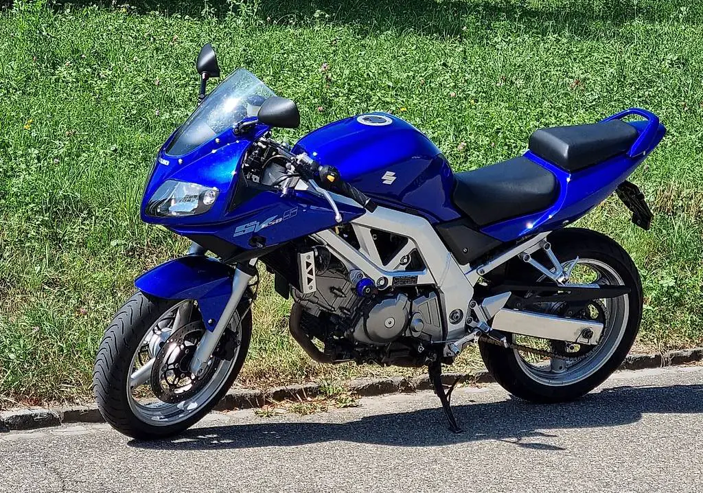 Suzuki SV650S