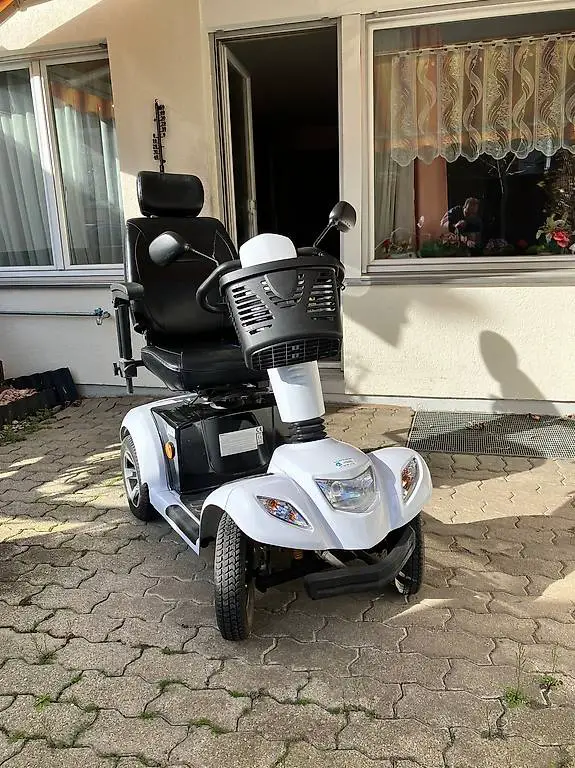 Seniorenmobil - CARPO 4XD, 4-Rad mit Komfortsitz, weiss