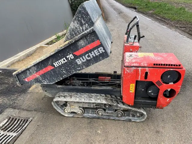 HUKI, BUCHER 70, Bau - Geräte / Maschinen
