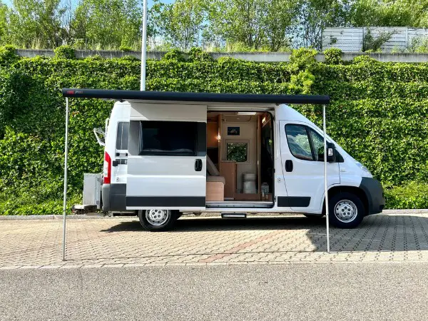 Fiat Ducato - Knaus Box 540 - lit arrière