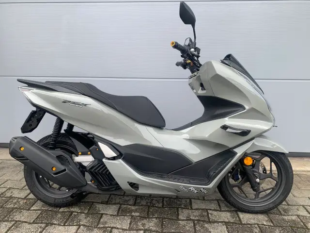 honda pcx 125