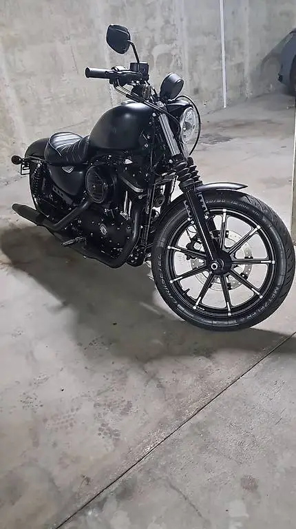 Harley Davidson Sportster 883 Iron